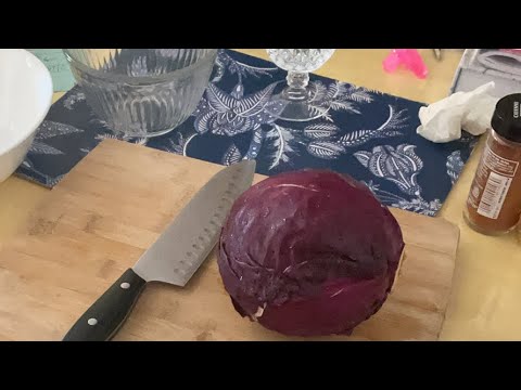 Let’s make red cabbage coleslaw