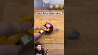 Quick tip for cutting onions #dthacks92 #lifehacktrick #lifehacks #tips #tricks #tipsandtricks