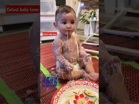 Cute Baby Eating😄😄. #shorts #youtubeshorts #pathaanshorts #cutest_baby #instagood #instagram