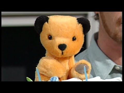 The Sooty Show - 17x05: Happy Birthday Sooty (1992)