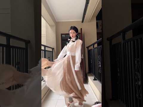 Modern Hanfu / Shop link in comment #hanfu #tictoktrends #hanfuchinese #hanfu汉服 #hanfugirl #tiktok