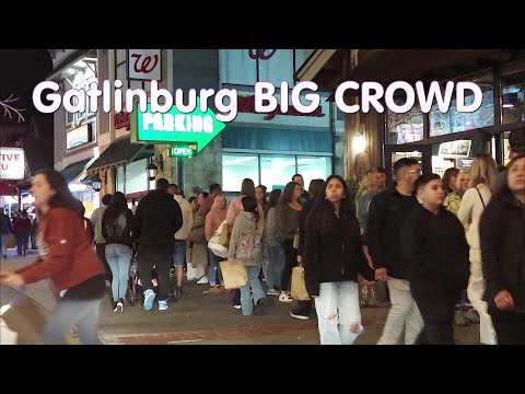 GATLINBURG PACKED THIS WEEKEND.