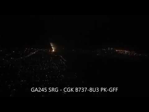 Garuda Indonesia Boeing 737-800 Evening Take Off From Semarang Intl Airport - GA245