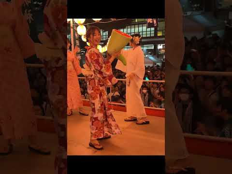 【神田明神納涼祭り】邪神ちゃん登場！足がないから降りれない。#shorts