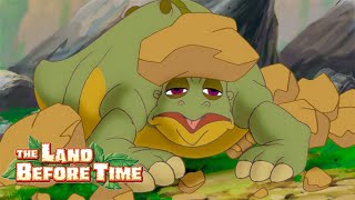 Experiencing an Earthquake! 🌍 | The Land Before Time | Full Episode