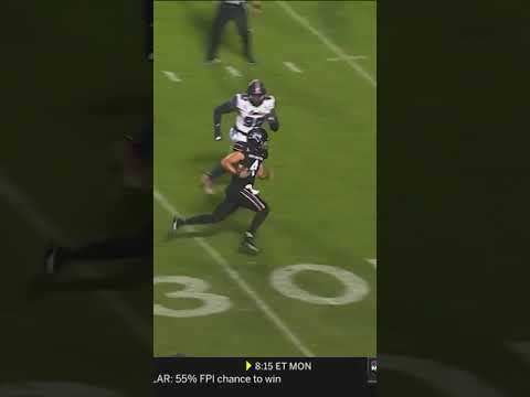 Katin Houser rushes for a 35-yard touchdown vs. Fla. Atlantic