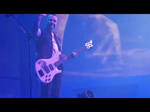 Avenged Sevenfold - A little piece of heaven Live - (front row) Sheffield arena 15/01/2017