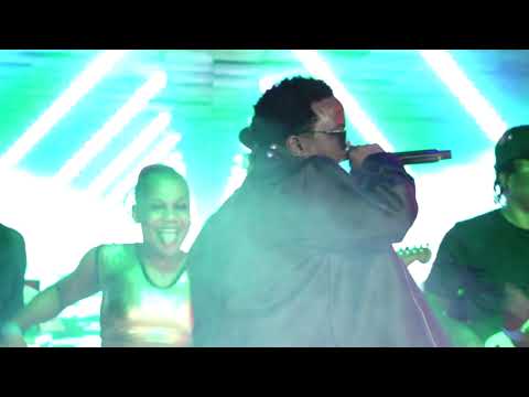 AY - Kings And Queens (Live Performance)