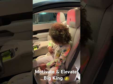 King chilling in the Rolls Royce! #youtubeshorts #viralvideo #kingmoore #trending #rollsroyce #fun