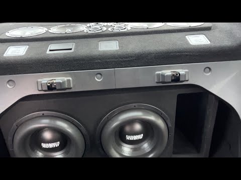 2 12" SUBWOOFERS TEAR UP THIS KIA!