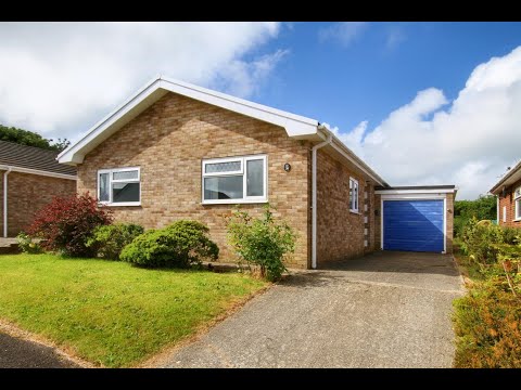 Property For Sale - 3 bed detached bungalow in Penparc, Cardigan, West Wales