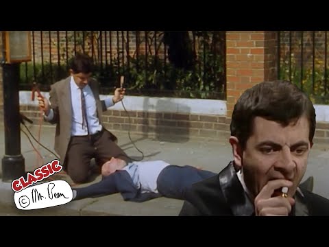 Mr Bean And the Bus Stop | Mr Bean Full Episodes | Classic Mr Bean