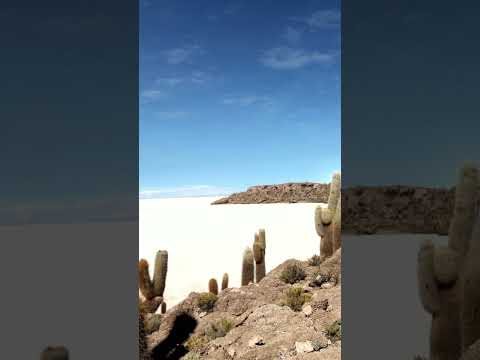 Places on earth that don’t feel real - Part 7 📍 Salar de Uyuni, Bolivia 🇧🇴 #travel #explore