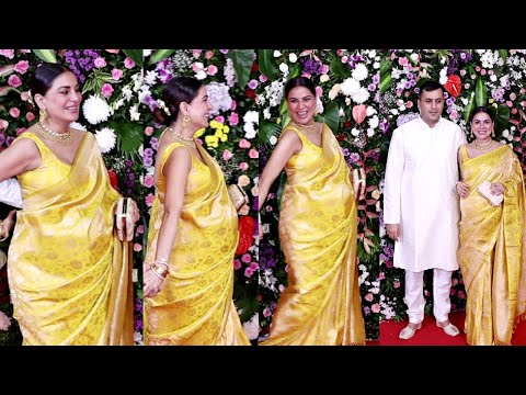 Pregnant Shraddha Arya Flaunts Baby Bump With Hubby Rahul Nagal At Ekta Kapoor Diwali Bash 2024