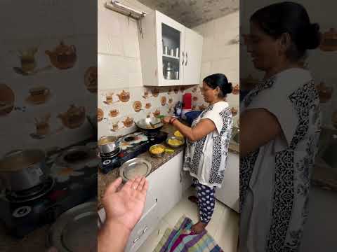 Aaj humne Chai Pokore Banaye. #tea #food #familyvlog #vlog