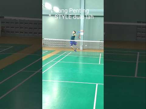 Style dulu gak sih 😄 #badmintonhighlights  #badminton #trickshots #bulutangkis #style