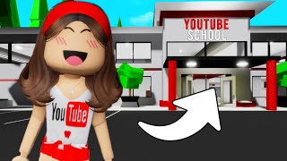 ATTENDiNG a YOUTUBE SCHOOL! *Brookhaven Roleplay*