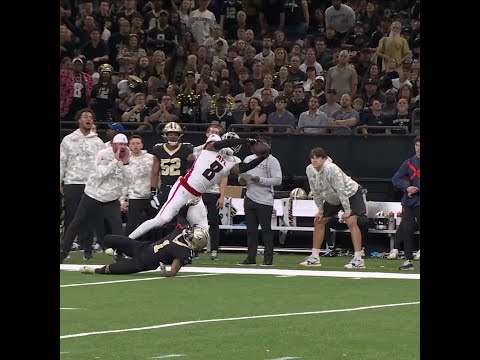 Kyle Pitts catches for a 23-yard Gain vs. New Orleans Saints