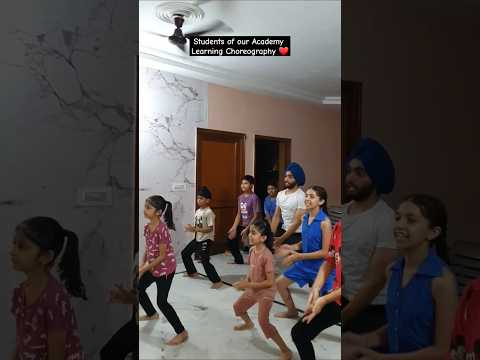 Ashke | Gippy grewal | Bhangra with Agam Dua