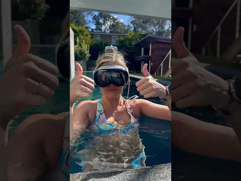 Apple Vision Pro in the pool!