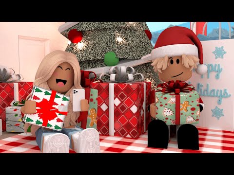 FAMILY CHRISTMAS DAY SPECIAL! *SANTA CAME!*  | Roblox Bloxburg Family Roleplay | *WITH VOICE*