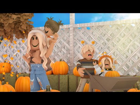 FAMILY TRIP TO THE PUMPKIN PATCH! 🎃 | ROBLOX BLOXBURG FAMILY ROLEPLAY | **WITH VOICE**