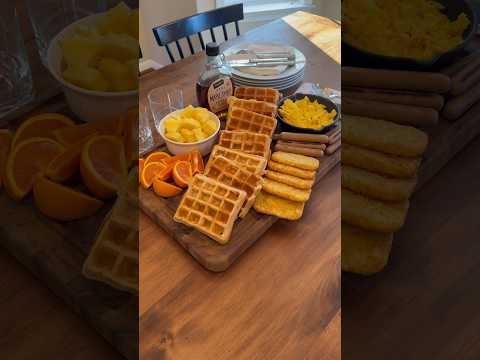 Weekend Family Breakfast 🧇 #breakfasttime #breakfastideas #breakfastinspo  #brunch #familytime