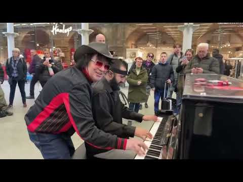 Loving The Boogie Piano - St Pancras Station - LONDON