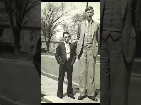 Tallest Man (Hitorical Photos)