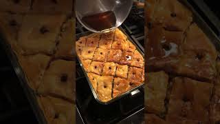 Who wants a slice of baklava! 😋It’s Greek to me! 😉 #baklava #greek #pastry #dessert #food #cooking