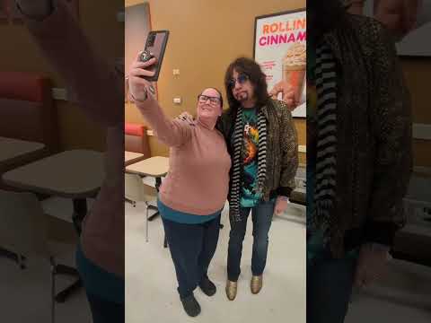 Ace Frehley - Shopping with the Frehleys - Ep. 9