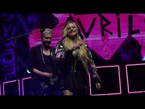 Avril Lavigne - Complicated, at Xfinity Theatre in Hartford, CT on 8/21/2024