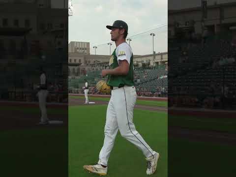 Thank Yu for visiting Fort Wayne! #YuDarvish #rehab #padres