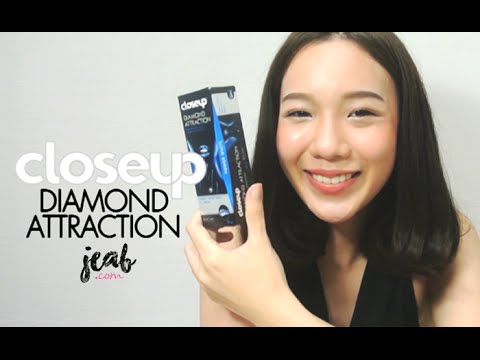 Review | Close Up Diamond Attraction