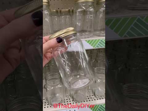 NEW Outdoor Mason Jar Ideas! #dollartree #masonjar #thedailydiyer