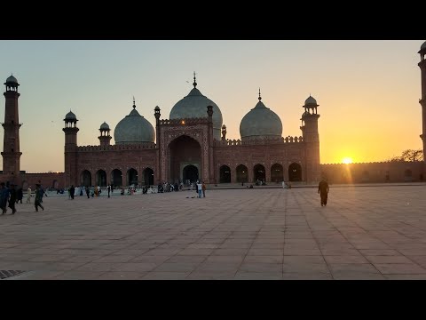 Badshahi Masjid Lahore | History | Beautiful Pakistan | Architecture | Islam| Mughals | Lahore