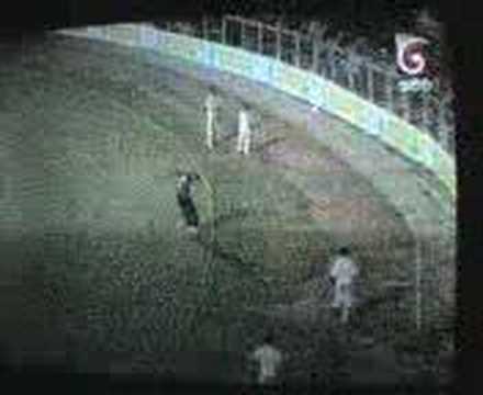 Super catch by Harbhajan (Chigumbura's Wicket)