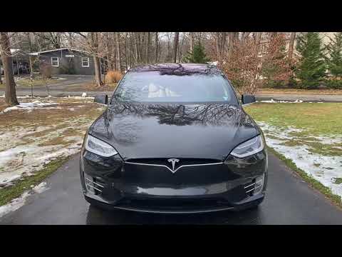 Tesla Model X door dance.