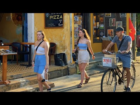 【🇻🇳 4K】Pretty Girls Walking in Hoi An Ancient Town, Vietnam