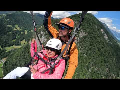 Most beautiful and unusual paraglidingvideo #paragliding #unusual #switzerland #interlaken#skywings