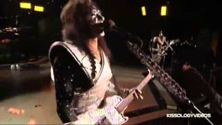 KISS - New York Groove - Live  The Brooklyn Bridge