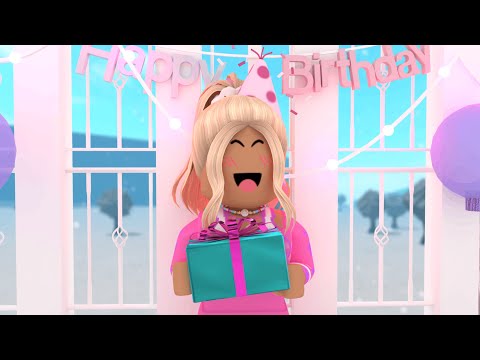 LUCYS *8TH* BIRTHDAY *PRESENTS* | Roblox Bloxburg Family Roleplay | *WITH VOICE*