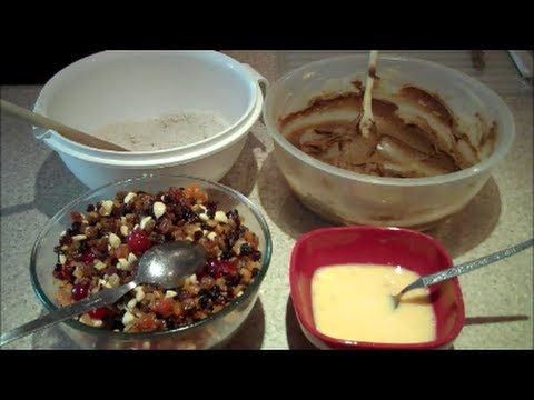 How to Bake a Christmas Cake