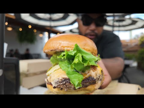 One of the Best Burger spots in Jersey - Outlaw's Burger in Vineland, NJ