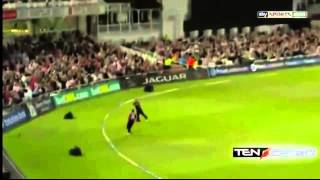 Incredible Stunner Catch Pulled by Ravi Bopara | Catch of the century | On the boundary line