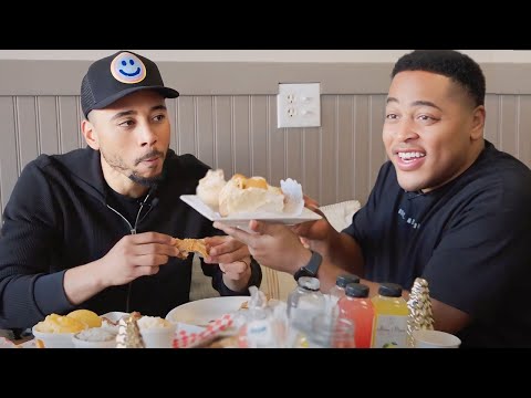 Mookie Betts Tries Soul Food in LA ft. LA Try Guy