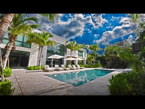 Tour EPIC Modern Mansion in Miami | The Best Luxury Homes!