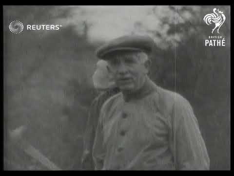 QUIRKY: Foreign minister Sir  John Simon plays golf  match with US and Japanese delegates (1934)