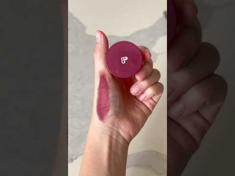 KIM JI WON’S FAVORITE LIP BALM | AOU FLOOFY MATTE BALM 04 COLD SWATCH | Truly Tara