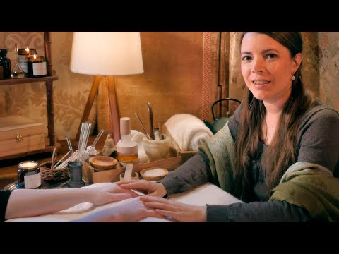 Hand Care and Massage | English & French | ASMR Cozy Basics (anglais & français, real person)